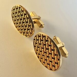 Elegant Gold  ANSON Cufflinks.  In Good Condition.